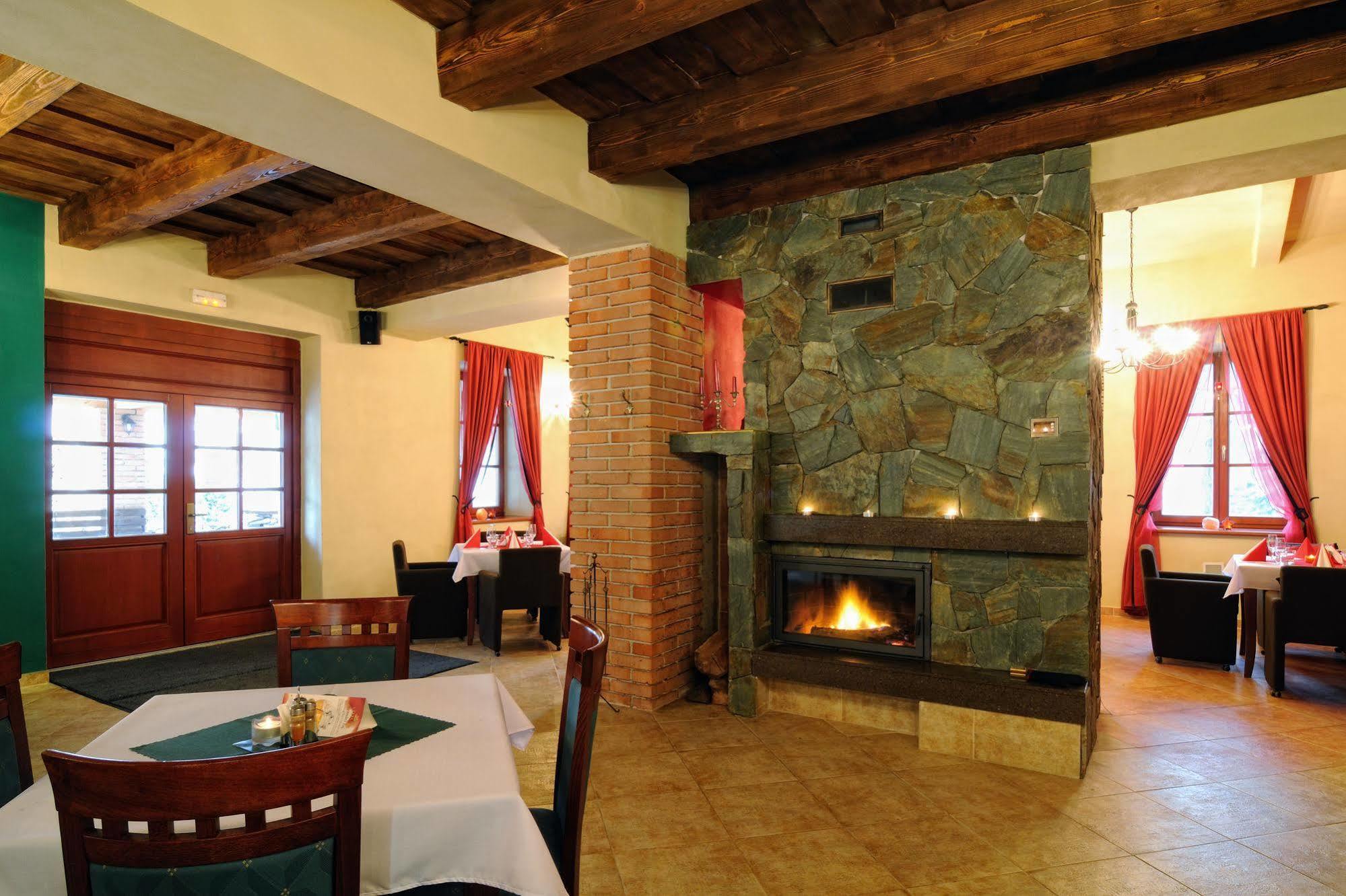 Penzión Kachelman Banska Stiavnica Exterior foto